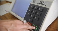 Nas Zonas Eleitorais os dias de atendimentos serão correspondentes aos da sede e o horário de at...