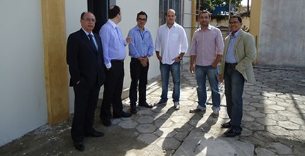 Presidente do TRE-PA e Secretários visitam Depósito de Urnas em Ananindeua O presidente do Tribunal Regional do Pará, Desembargador Leonardo Tavares, junto com o Diretor G...
