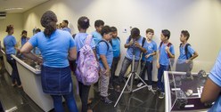 Alunos do ensino fundamental da Escola General Gurjão visitaram as exposições do Centro Cultural...