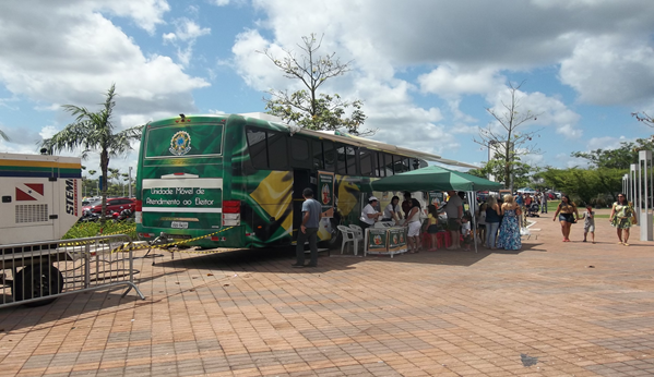 Programa Eleitor do Futuro vai à Feira do Livro Programa Eleitor do Futuro vai à Feira do Livro