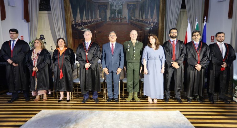 TRE do Pará realizou Cerimônia de Outorga da Medalha do Mérito Eleitoral 2024 Entre 37 agraciados, estavam autoridades estaduais e municipais, colaboradores da Justiça Eleito...