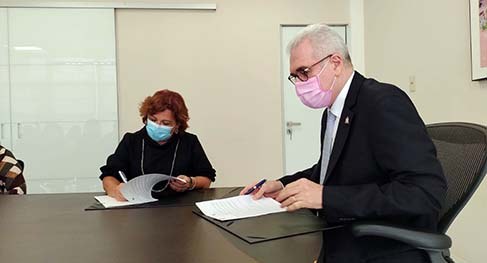 TRE Pará-Acordo de Cooperação-TRE e UFPA TRE do Pará e UFPA firmam Acordo de Cooperação Técnica para preservação dos arquivos públicos da...