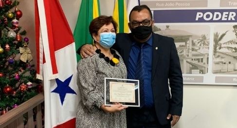 Presidente do TRE do Pará recebe título de cidadã de Capanema.